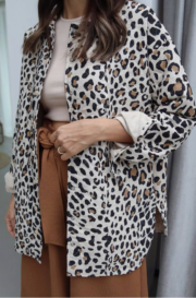 Lichtgewicht Jas met Luipaardprint – Gedurfd en Tijdloos - Afbeelding 2