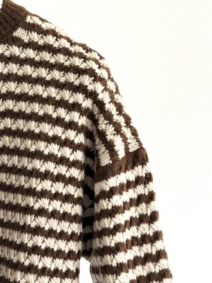 Gebreide Trui met Bruin-Witte Strepen - Afbeelding 2
