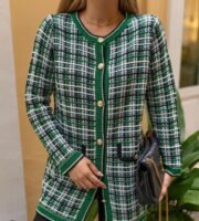 Stijlvolle gebreide cardigan in groen en zwart ruitpatroon - Afbeelding 2