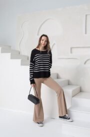 Trendy flared broek met hoge taille