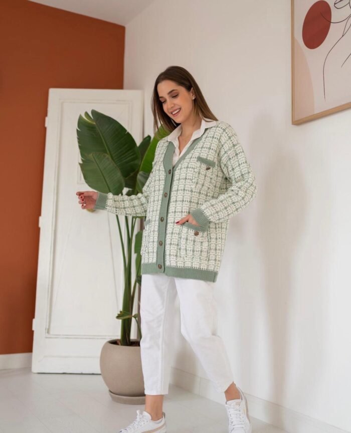 Groene Gebreide Damesvest met Knopen – Stijlvol & Comfortabel - Afbeelding 2