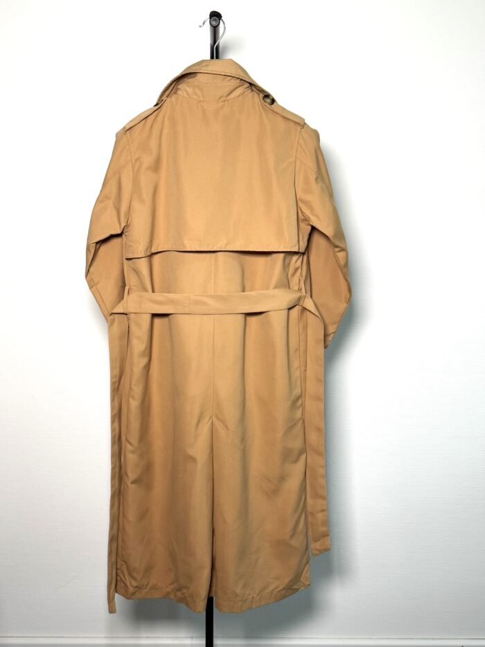 Klassieke Camel Trenchcoat – Tijdloos en Veelzijdig - Afbeelding 4