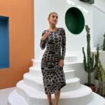 Grijs-zwarte jurk met patroon