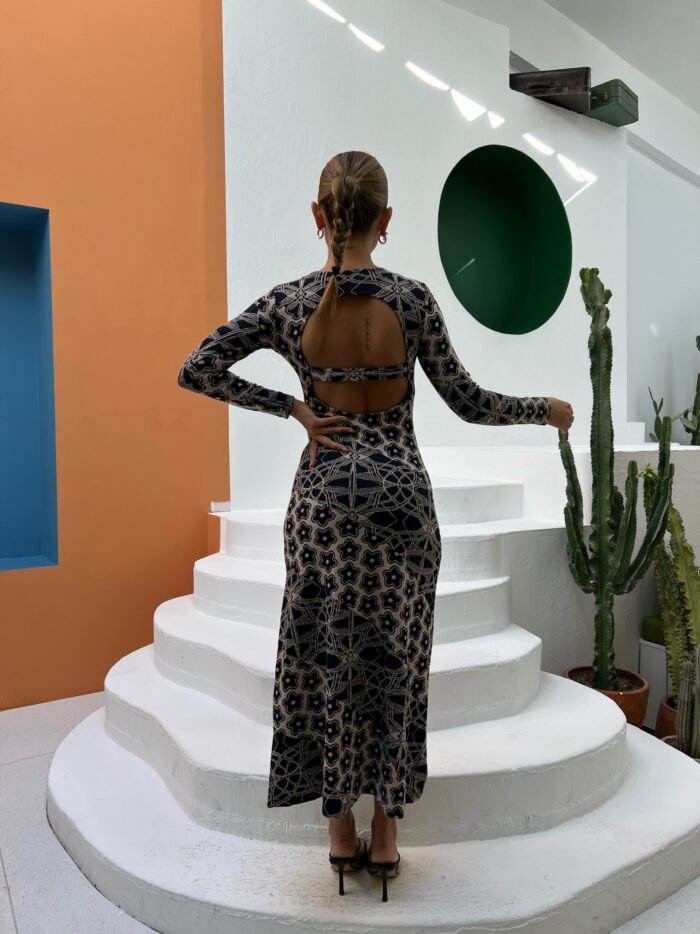 Grijs-zwarte jurk met patroon - Afbeelding 4