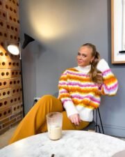 Gebreide Coltrui met Kleurrijke Strepen