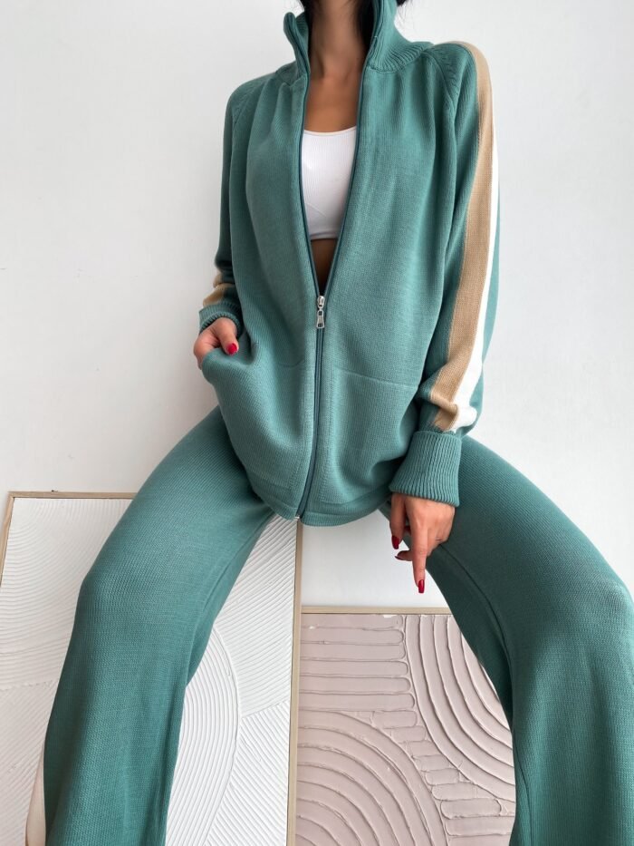 Sportieve Elegantie Gebreid Set – Groen & Beige Details - Afbeelding 4