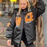 Zwarte Race Bomberjas met Print – Sportief en Trendy