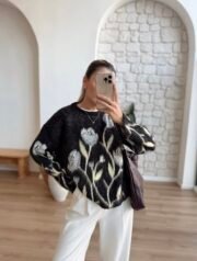Gebreide Trui met Bloemenpatroon – Zwart