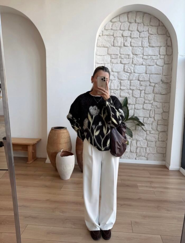 Gebreide Trui met Bloemenpatroon – Zwart - Afbeelding 2