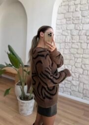 Bruine Gebreide Trui met Abstract Motief - Afbeelding 2