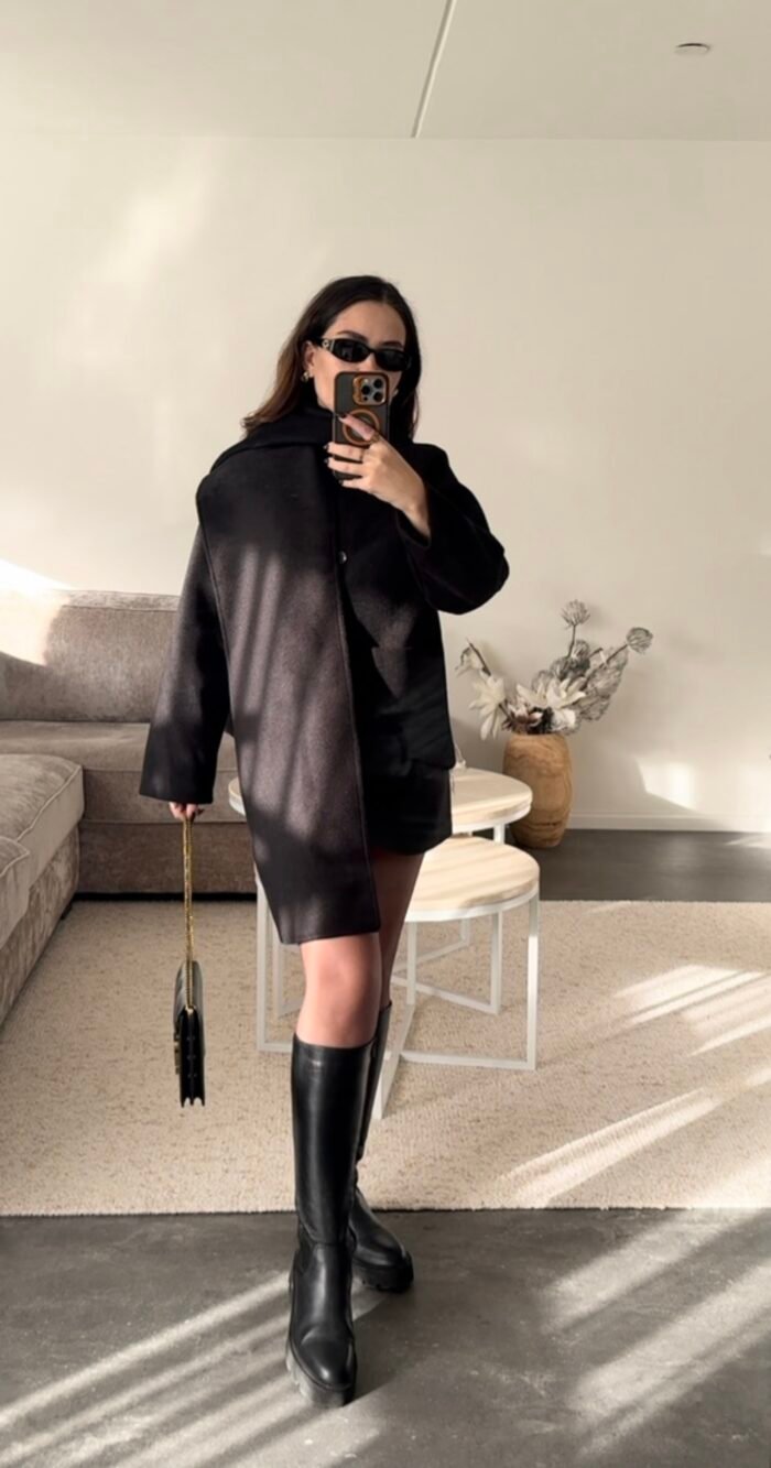 Zwarte jas met sjaal - Afbeelding 7